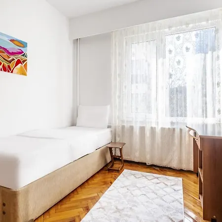 Flat With Balcony Near Zorlu Center *