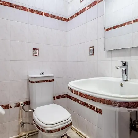 Flat With Balcony Near Zorlu Center Apartment Istanbul
